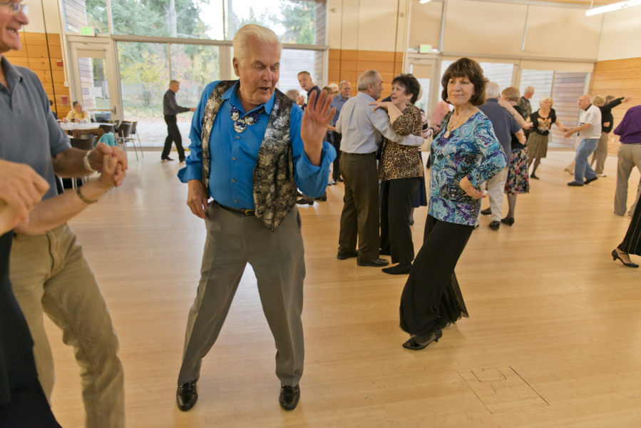 Seniors mix it up at local dances, finding fun, fitness and friends | The Columbian