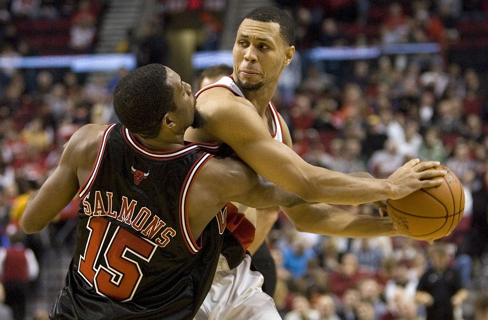 don ryan/The Associated Press
Portland's Brandon Roy, back, had 18 points and seven rebounds in the victory Monday over Chicago.
