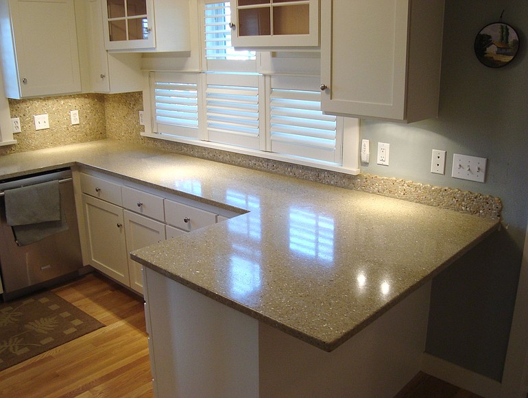 FUEZ
FUEZ's product line called FUEZStone is one of the most popular countertops that Ecolution installs. It's shown here in the color beach.
