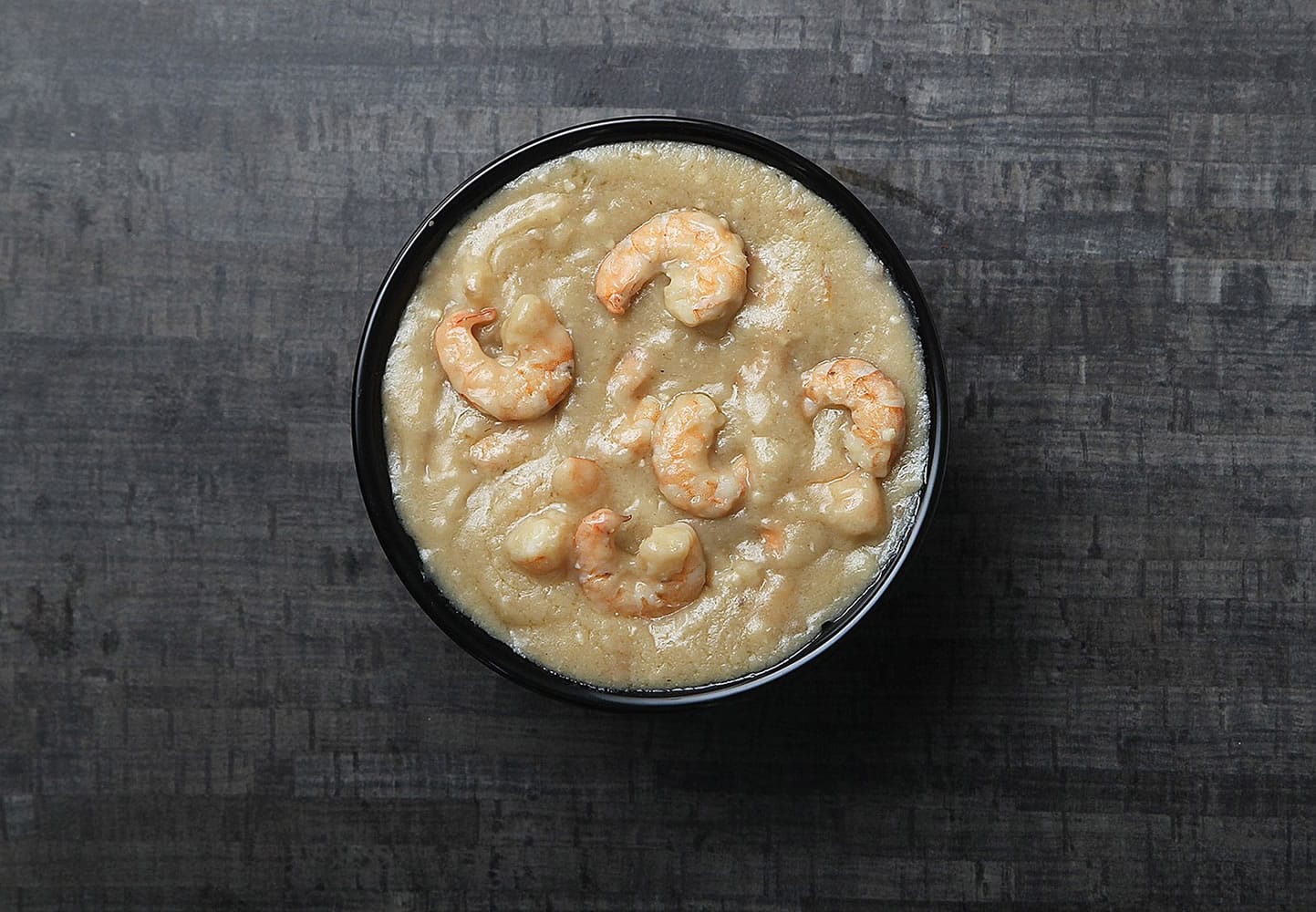 Dress up classic grits by adding sweet or savory toppings, such as shrimp and gravy.