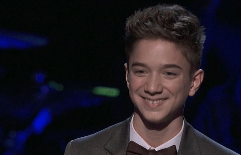 Daniel Seavey, local &quot;American Idol&quot; contestant, moved on to the Top 11 in the competition with his performance Thursday night.