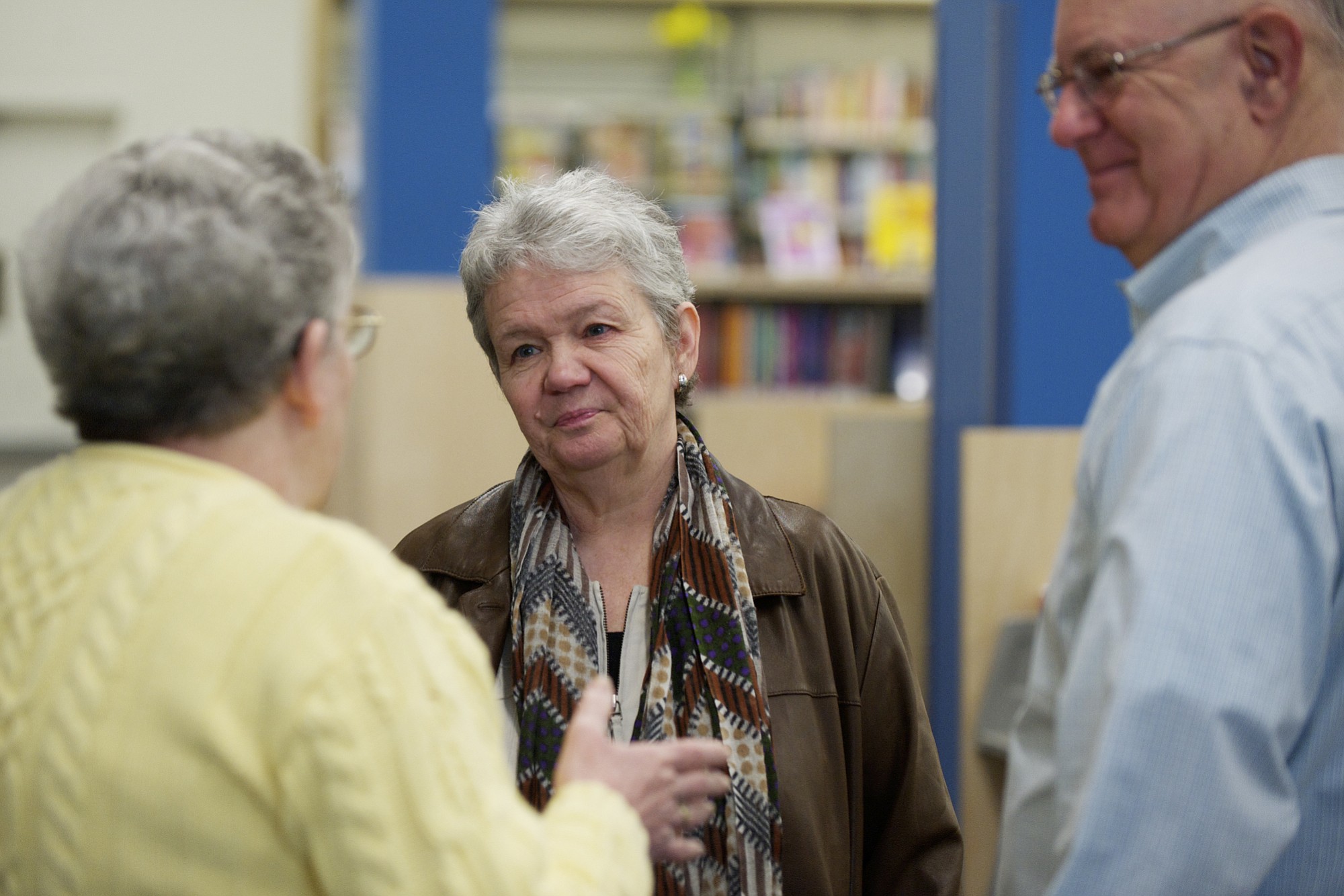 Nancy Tessman, executive director of Fort Vancouver Regional Library District, center, at a 2013 Mall Library Connection event.