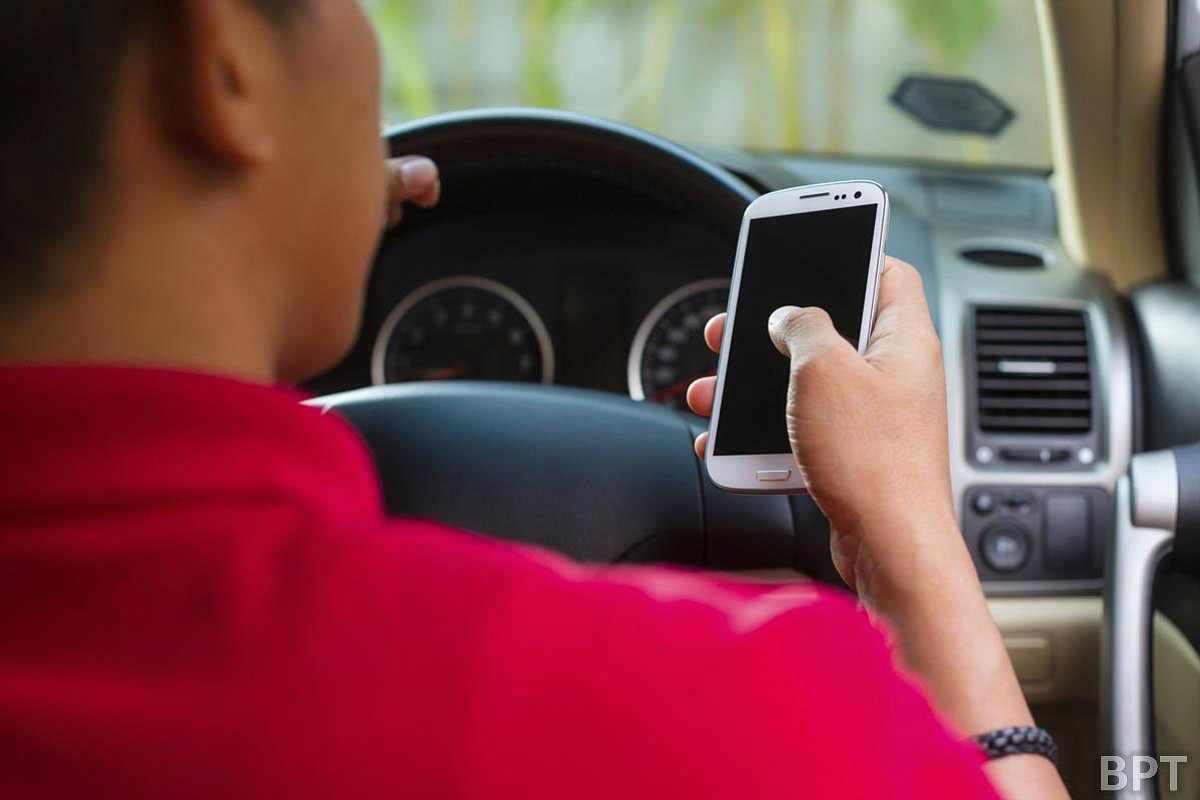 Forty-one states, including Washington, and the District of Columbia have banned texting with smartphones and cellphones for all drivers.