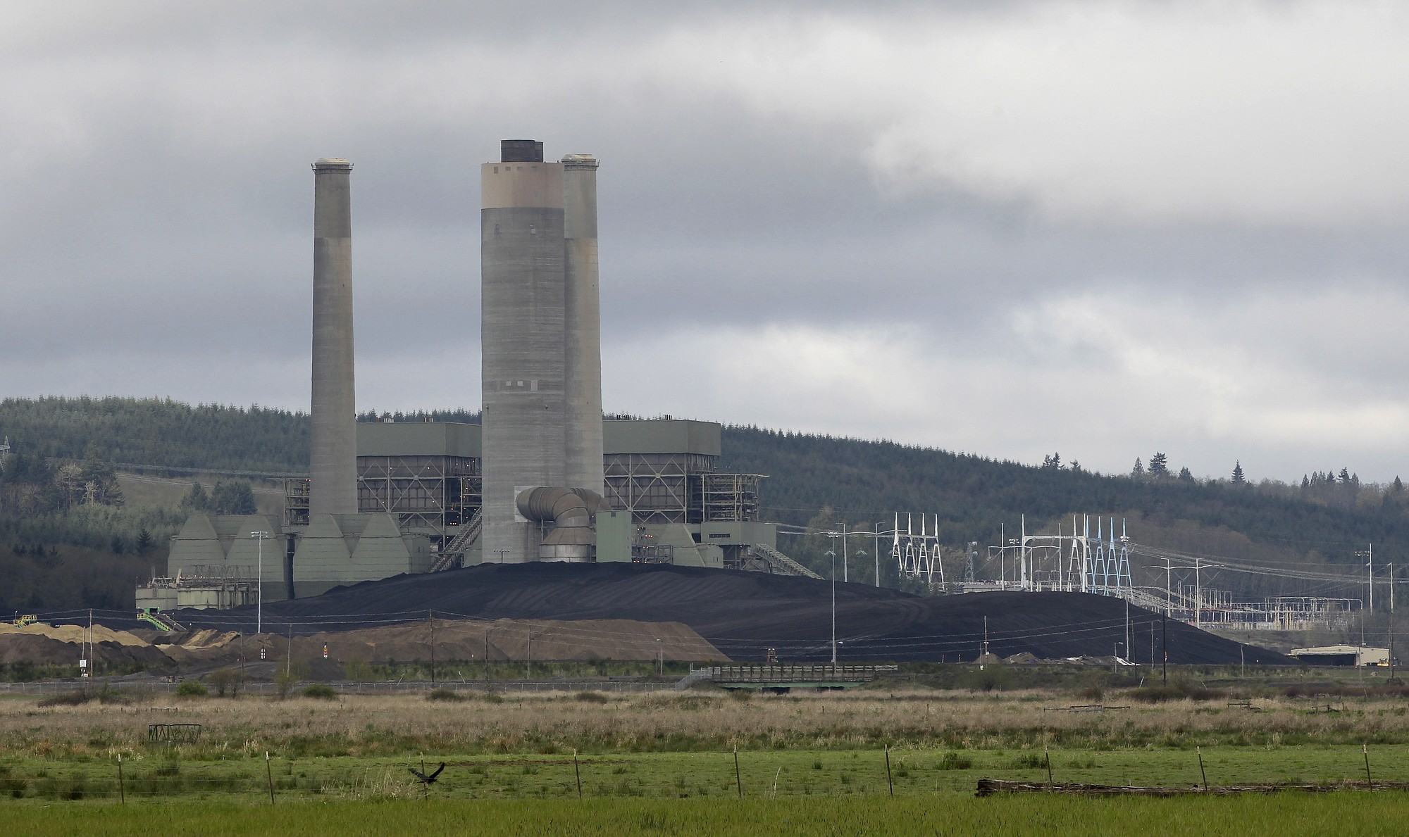 Associated Press files
The coal-burning TransAlta power plant near Centralia.