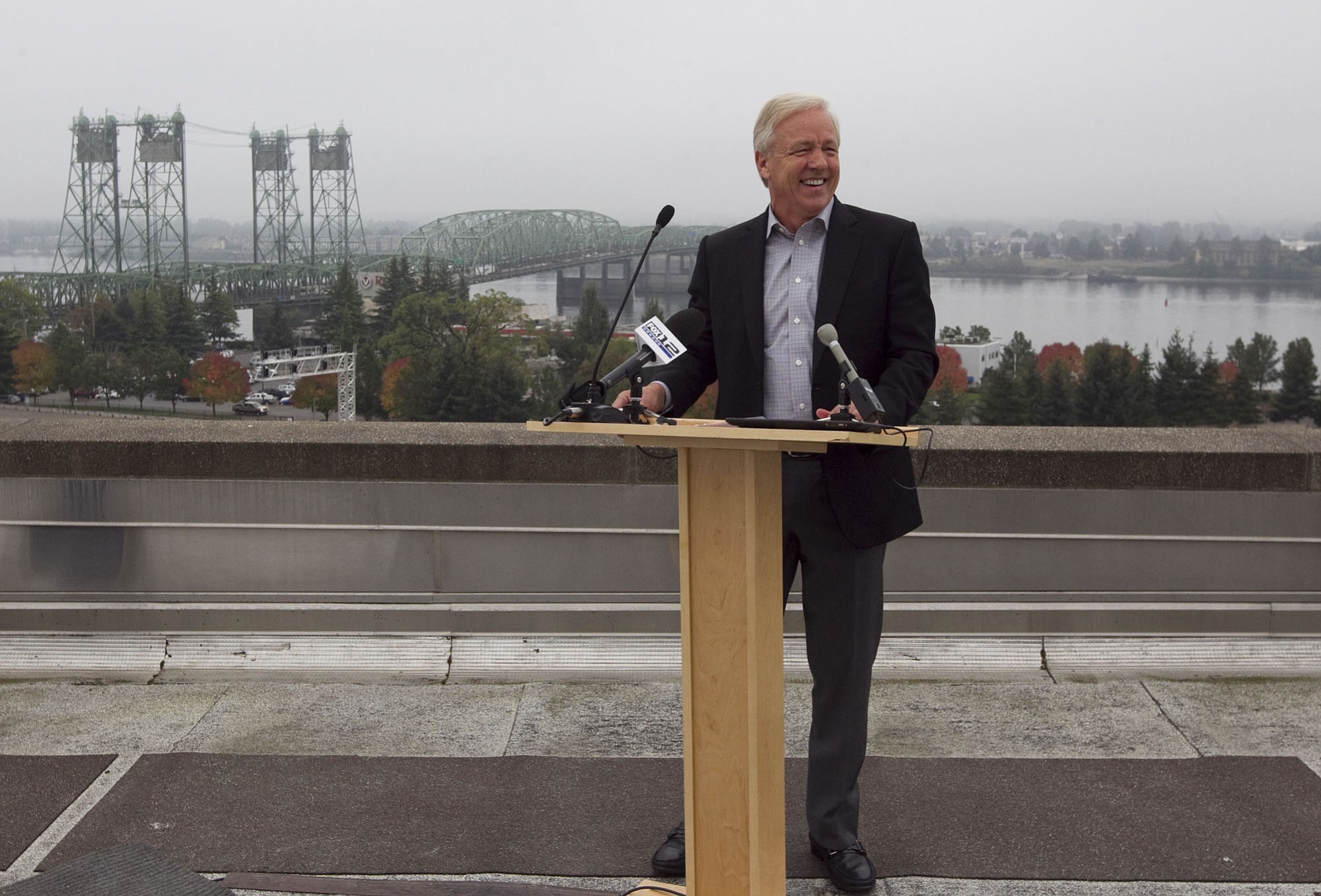 Barry Cain, who spoke to the press on the roof of city hall in Vancouver in October, announced Thursday that the waterfront development project has commitments from a 10-story hotel and three restaurants.