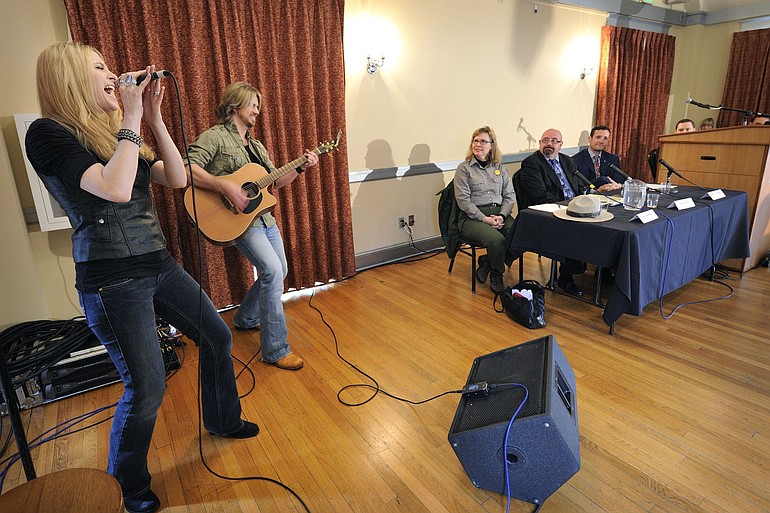 Rachel Hamar and Chad Hamar, of the group Cloverdayle, perform &quot;A little want too&quot; Wednesday April 28, 2010 at a press conference to announce the return of Independence Day at Fort Vancouver.