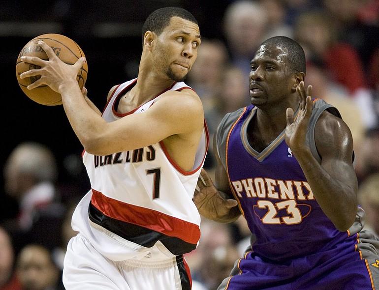 Brandon Roy and the Blazers will host the Phoenix Suns on Oct.