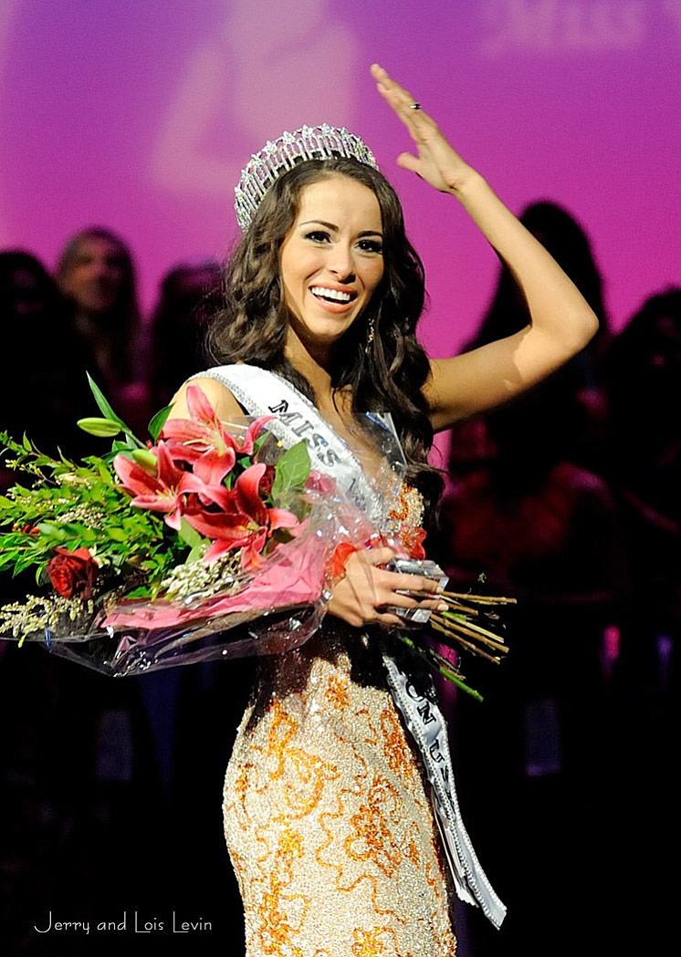 Orchards resident Angelina Kayyalaynen was named 2011 Miss Washington USA.