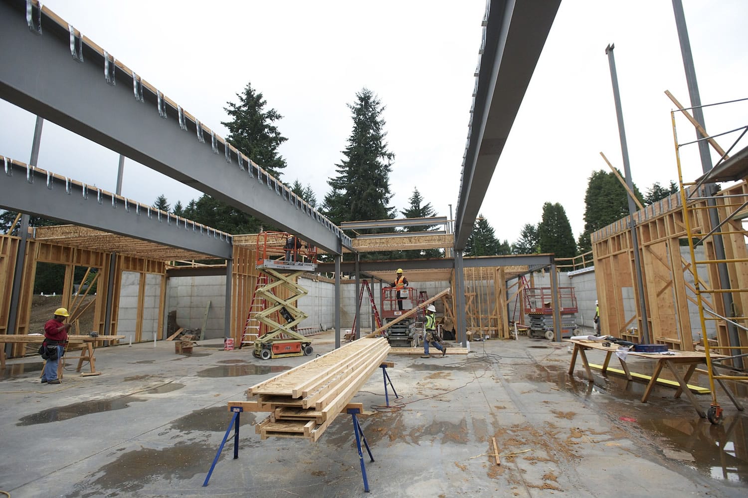 Construction is well underway on a new Sikh temple - called a gurudwara - in east Vancouver that's expected to open in March 2015.