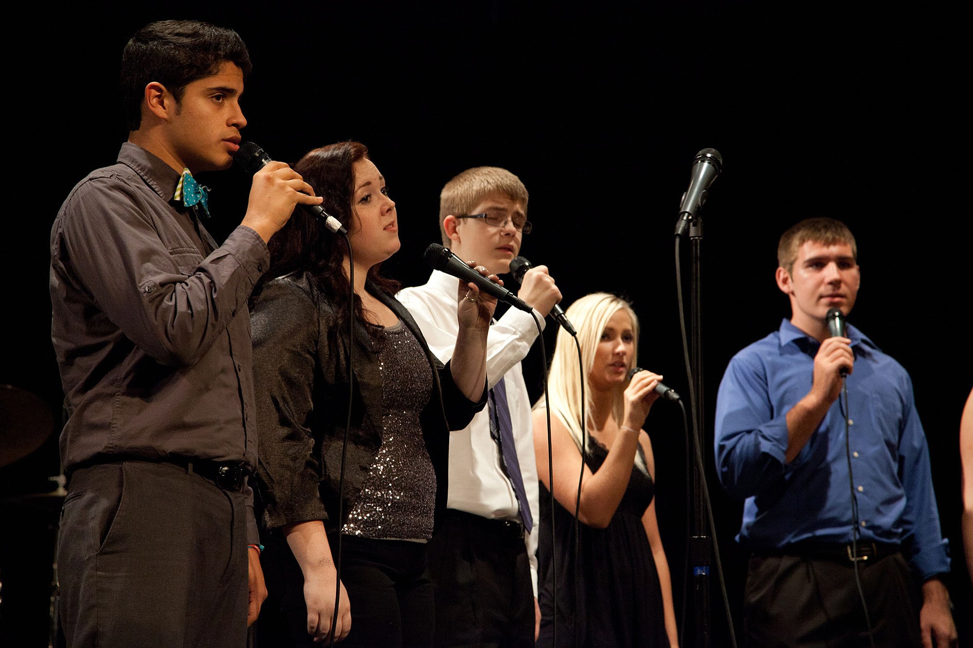 A high school vocal jazz group performs in the Clark College Fall Choral Festival.