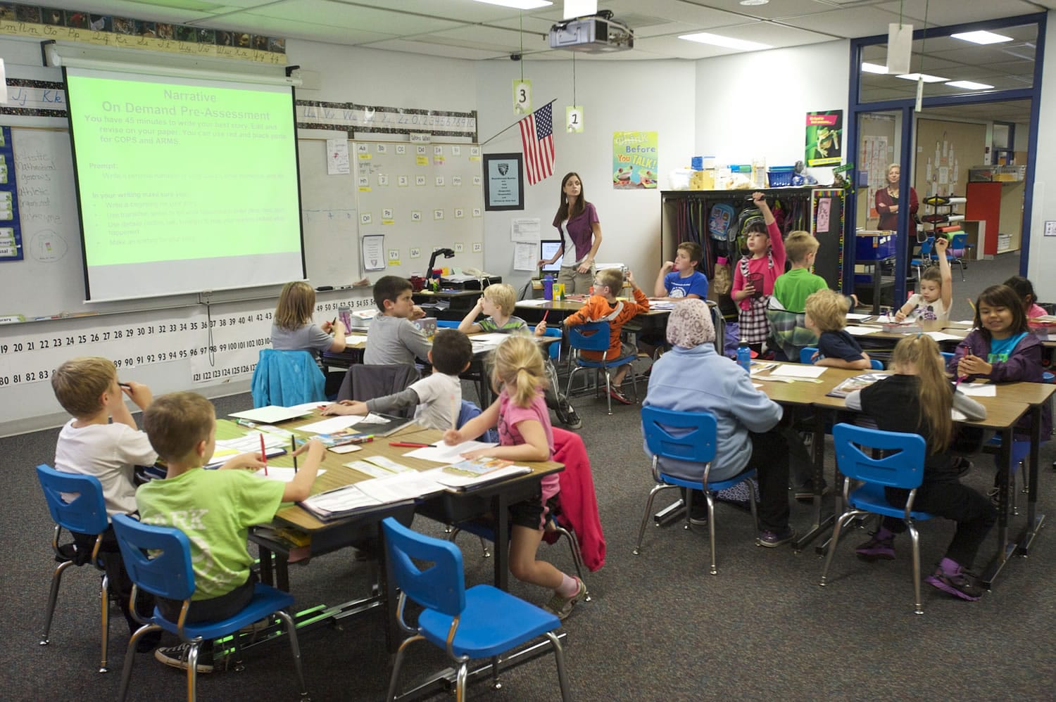 Cristy Shafer teaches second- and third-graders Thursday at Hearthwood Elementary School.