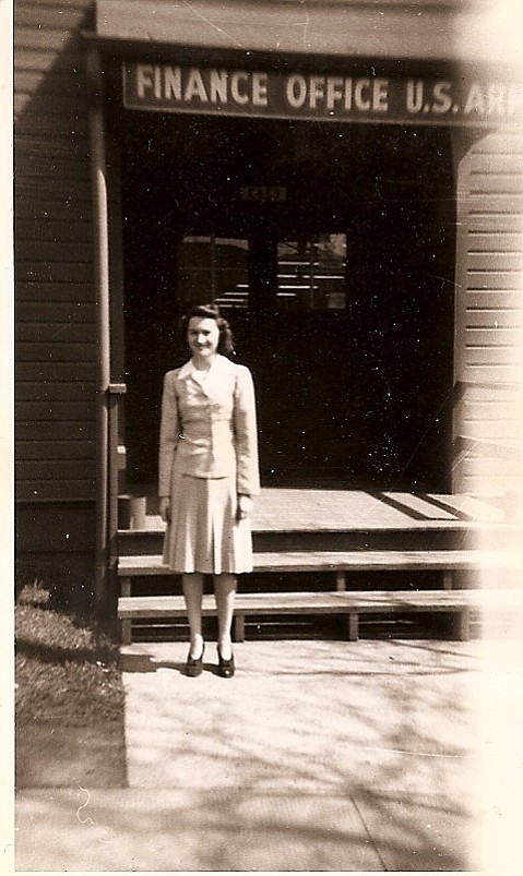 Barbara Holbrook Curtin poses in front of the Finance Office at the Vancouver Barracks in 1941.