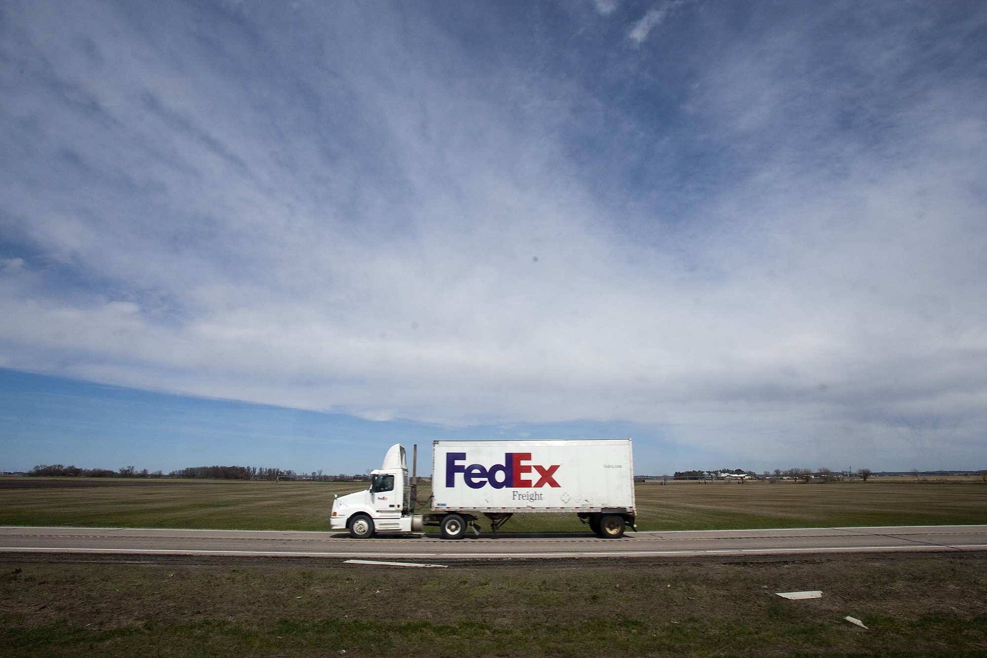 A Federal Express delivery truck travels north of Fremont, Neb., in April 2010. FedEx Corp.