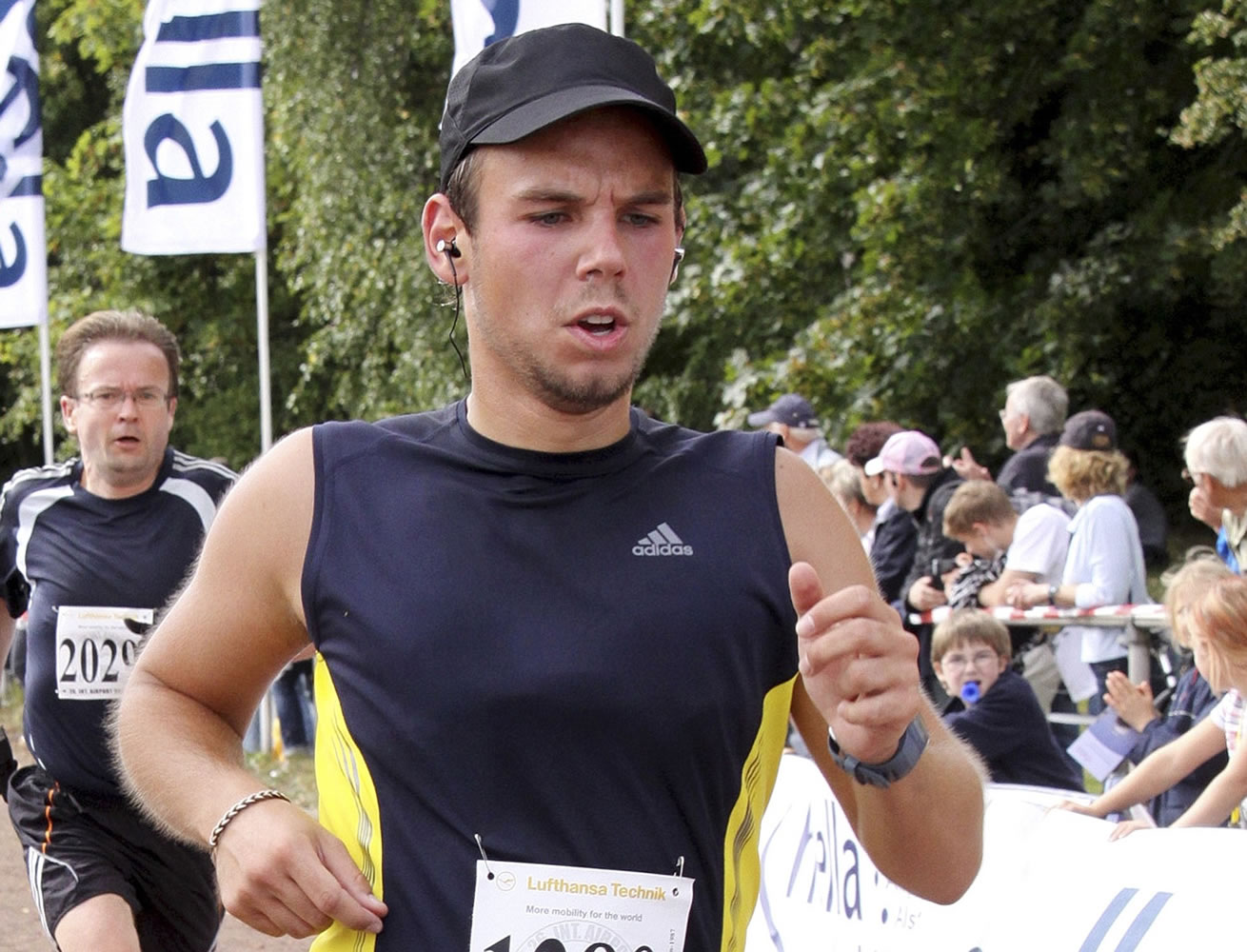 Andreas Lubitz competes Sept. 13, 2009 at the Airportrun in Hamburg, northern Germany.