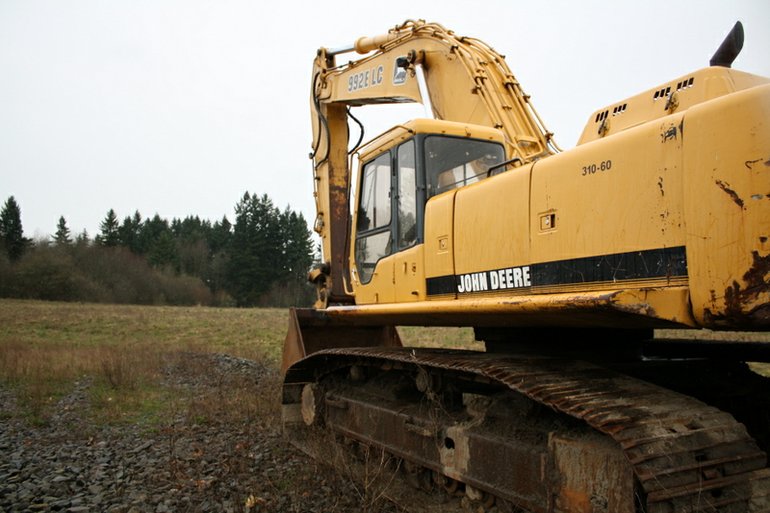March 1, the Board of Clark County Commissioners awarded the construction contract for the Hazel Dell Sports Fields to Thompson Brothers Excavating, Inc. of Vancouver. Construction will start mid-April and be finished by late fall 2011.