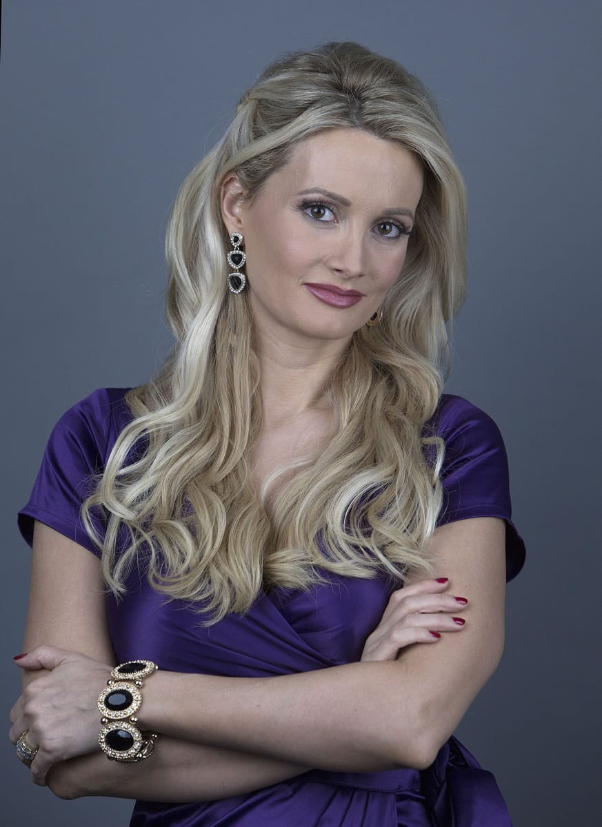 Holly Madison Clothes and Outfits, Page 7