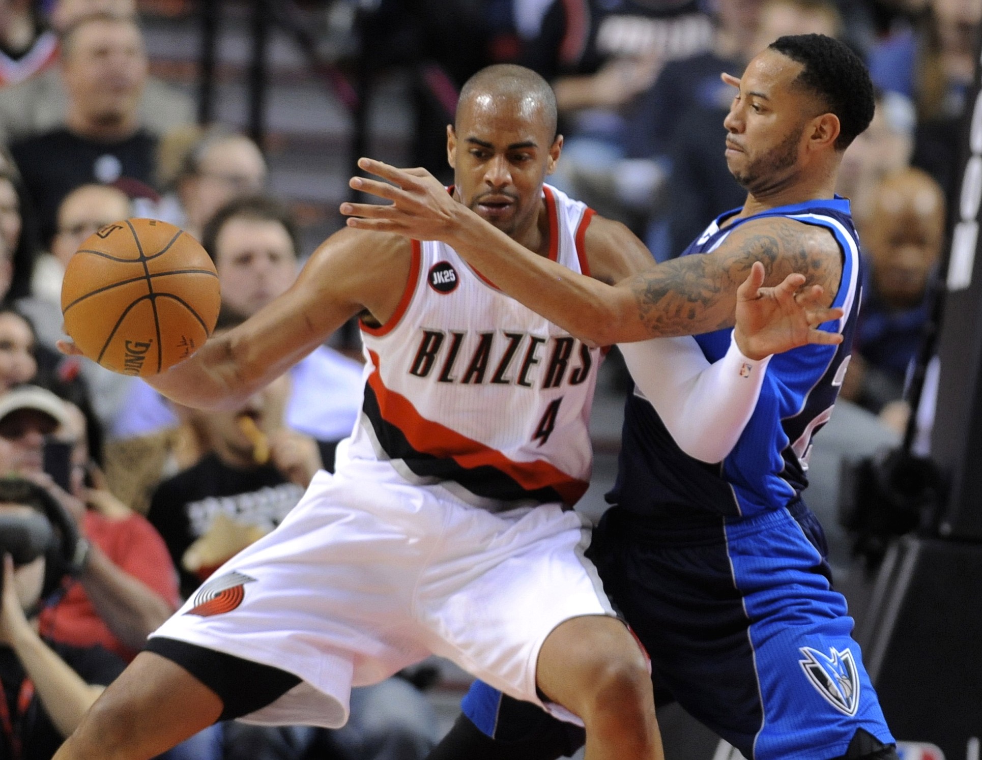 Portland's Arron Afflalo (4) expects to play in Game 3 of the Blazers' playoff series against Memphis.