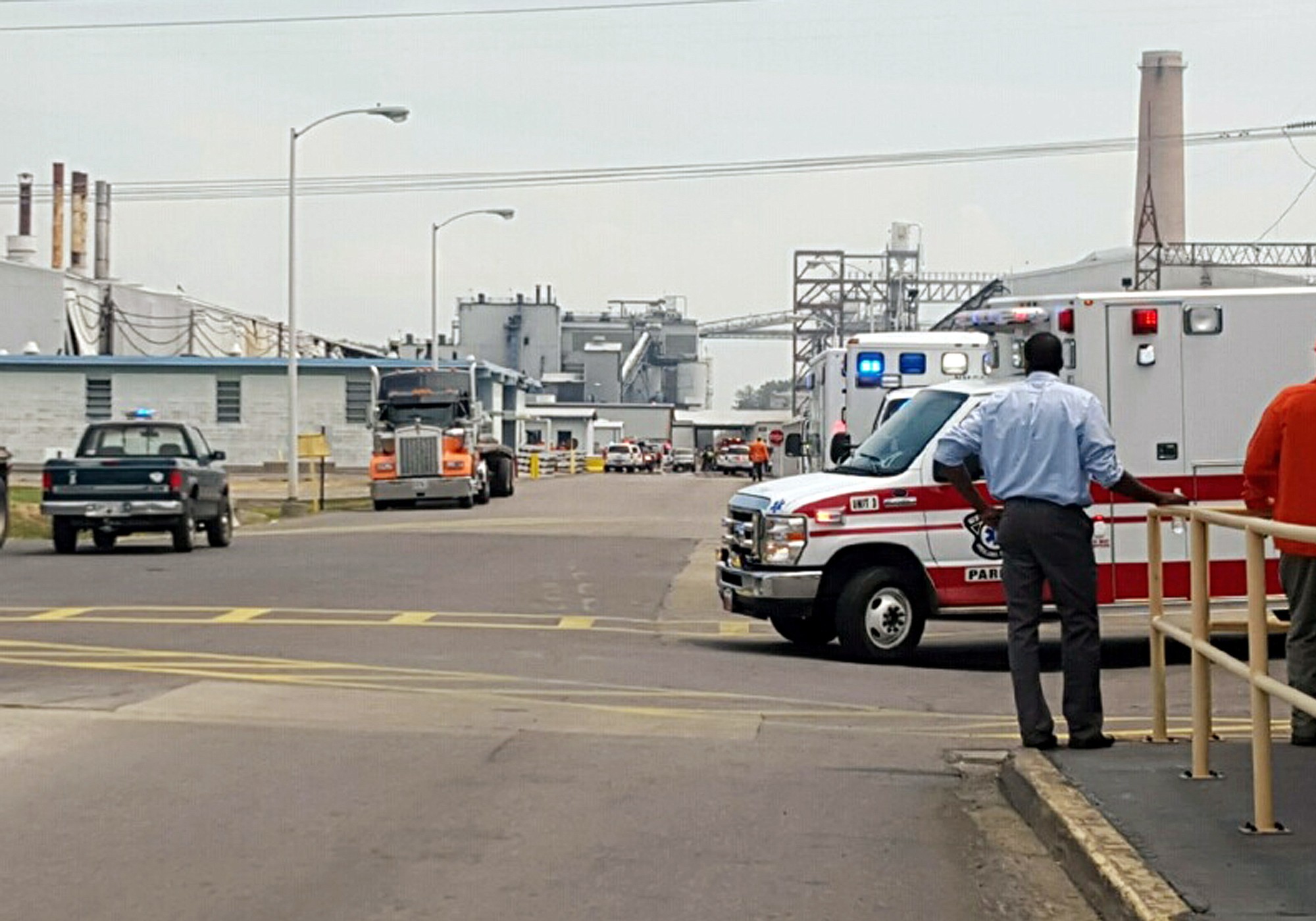Emergency crews respond to an explosion at the Noranda Aluminum plant near Marston, Mo., on Tuesday.