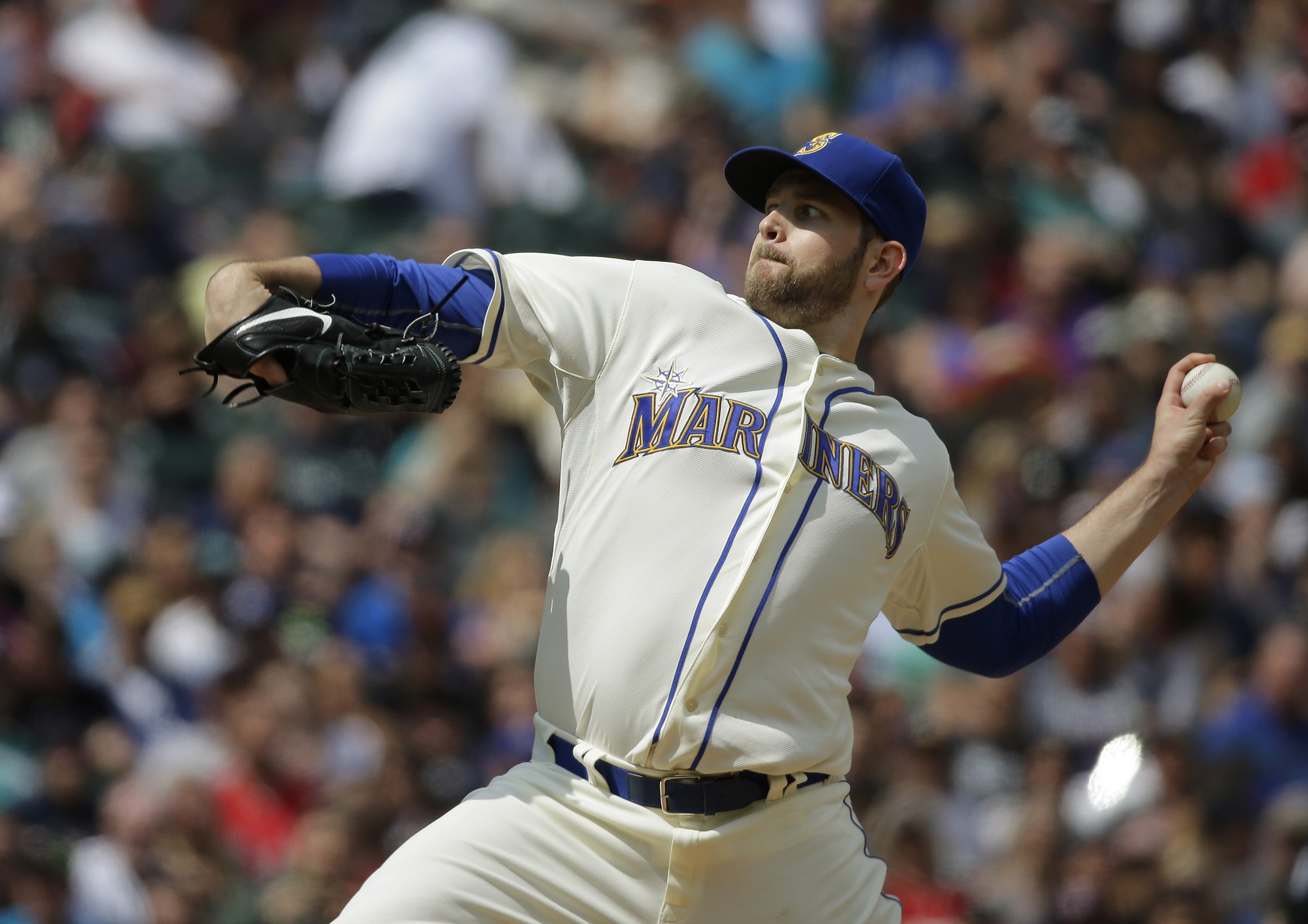 Seattle Mariners starting pitcher James Paxton throws against the Boston Red Sox in the sixth inning Sunday, May 17, 2015, in Seattle. (AP Photo/Ted S.