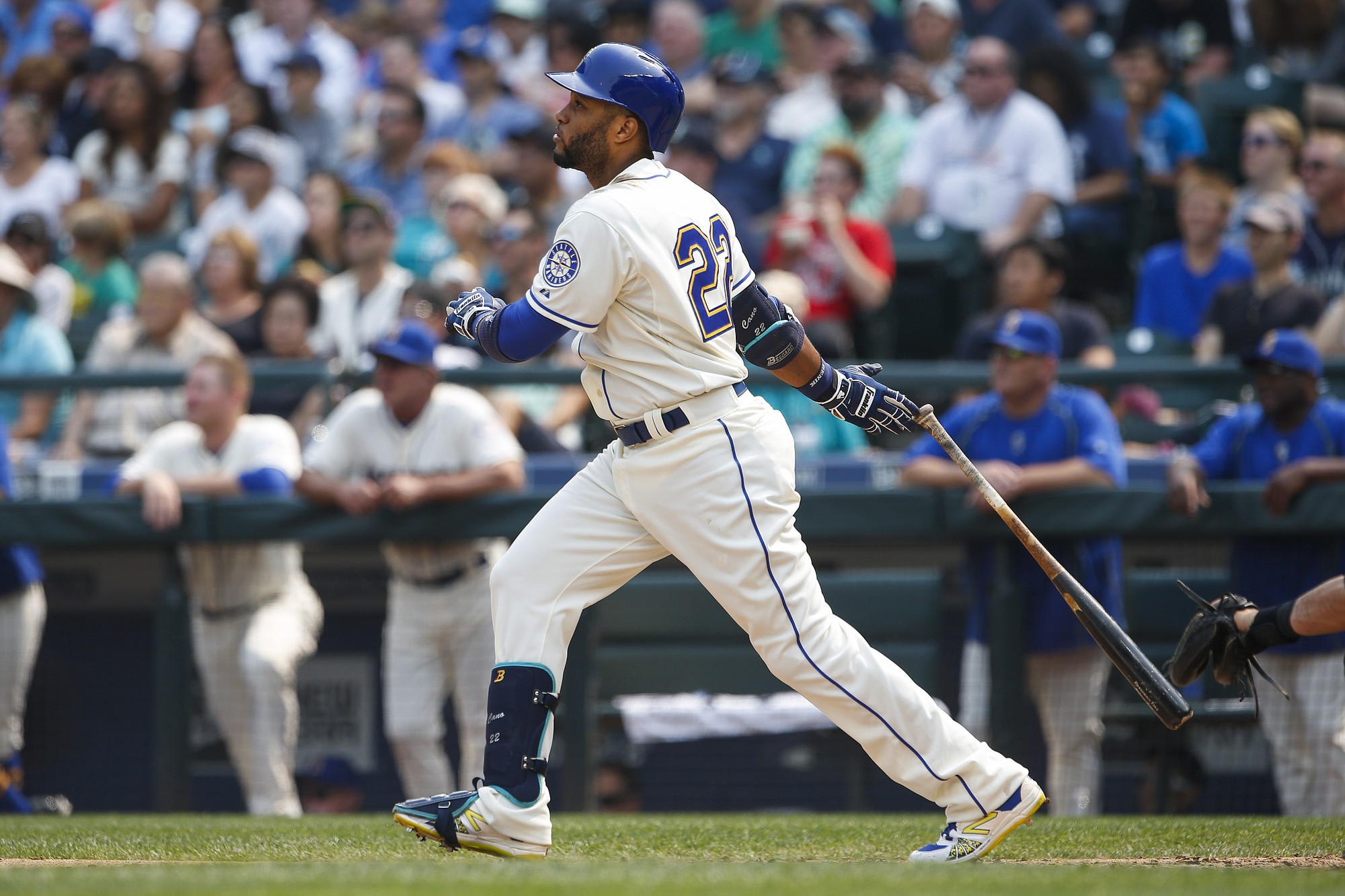 Seattle Mariners' Robinson Cano hits a two-run home run against the Chicago White Sox during the fifth inning Sunday, Aug. 23, 2015, in Seattle. Seattle defeated Chicago, 8-6.