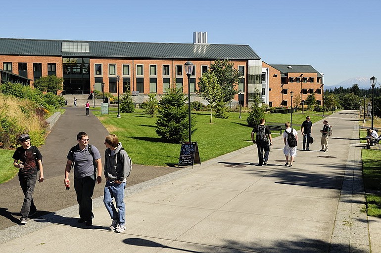 Students make their way between classes at Washington State University Vancouver as classes started Monday, August 23.