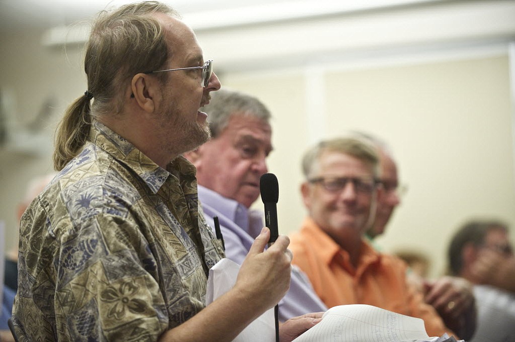 John Karpinski speaks against the proposed Vancouver Energy oil terminal during a Port of Vancouver Commissioners meeting on Aug. 26, 2014.