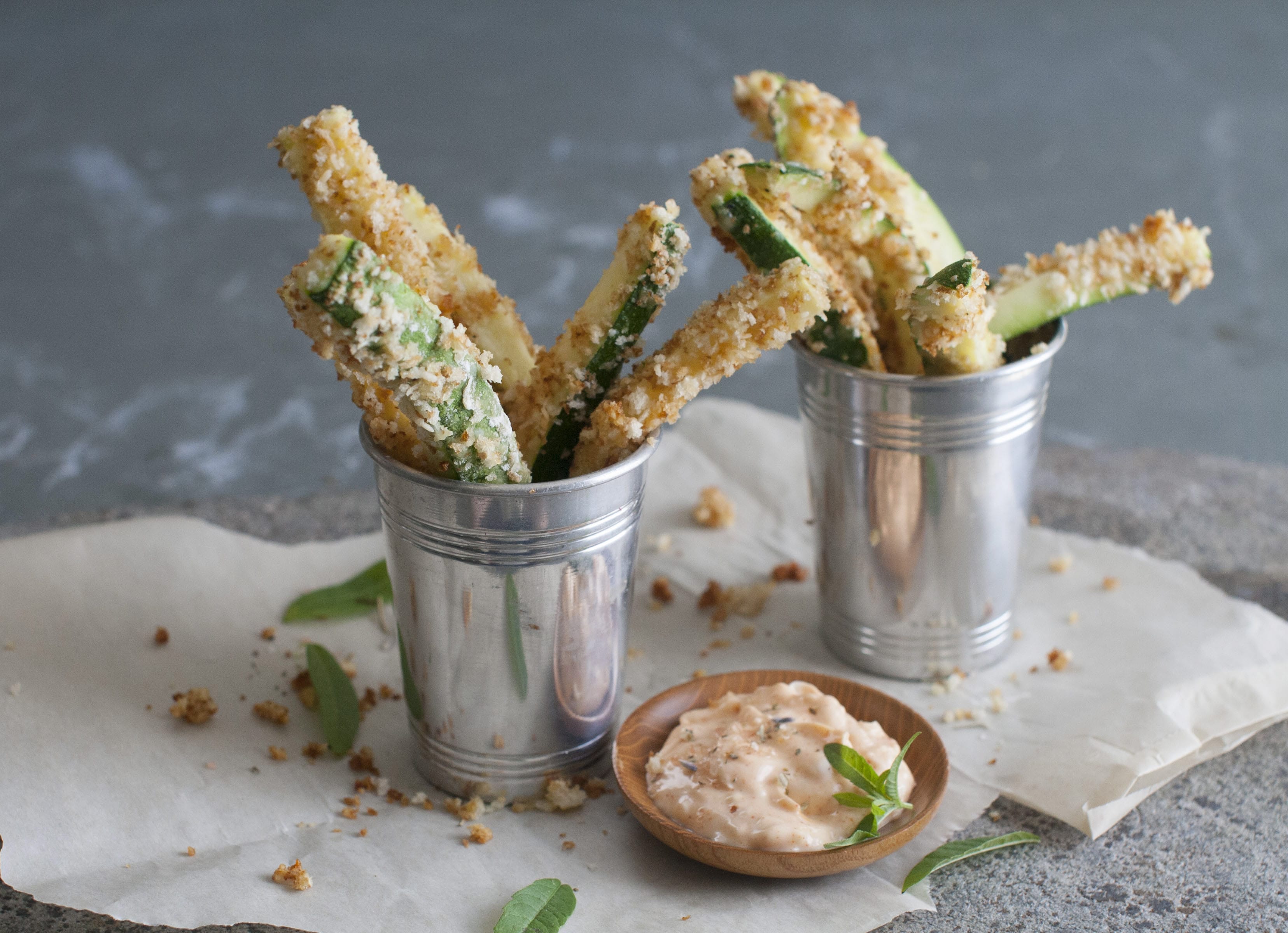 Cheesy Zucchini Fries With Paprika Dipping Sauce