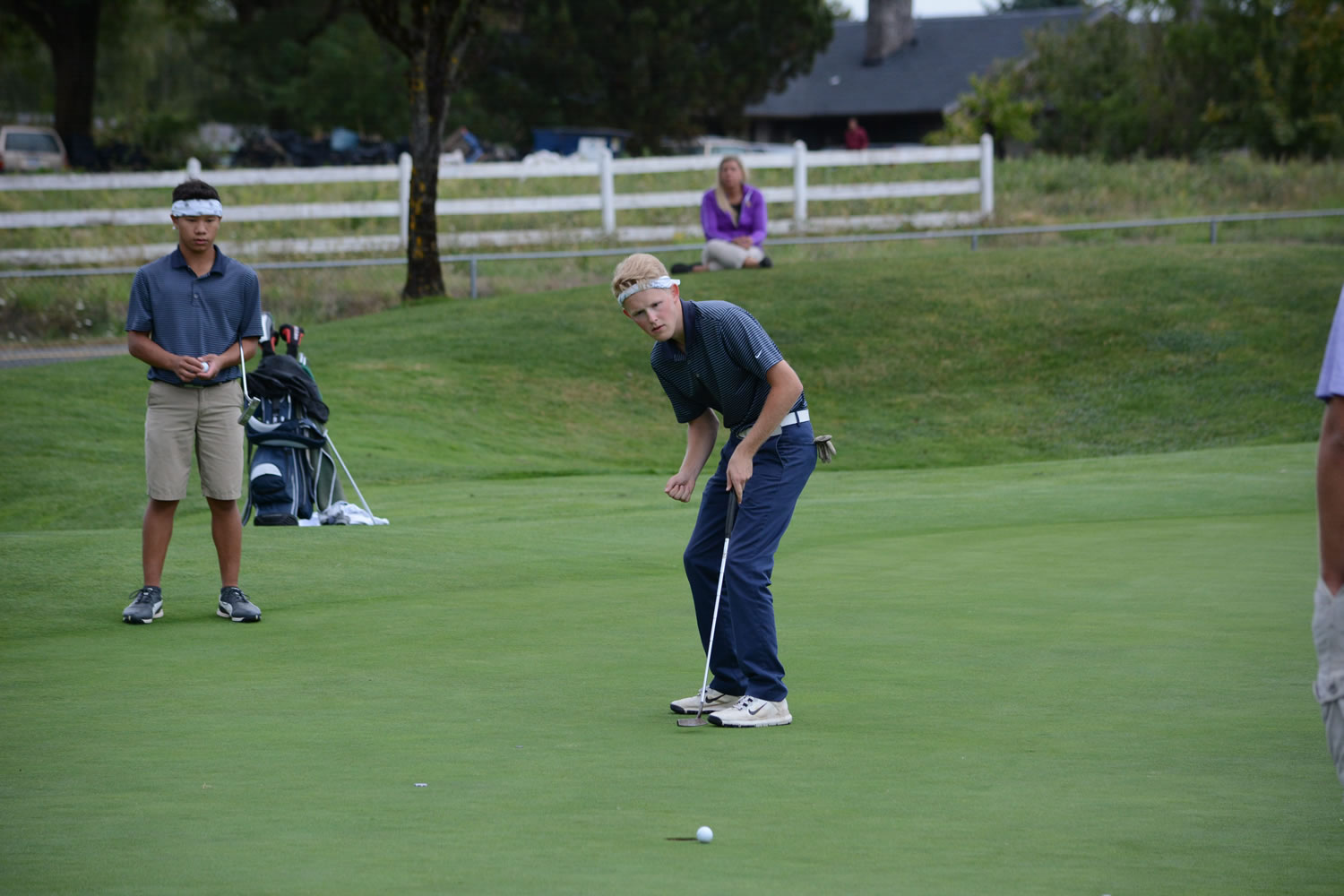 Skyview's Jackson Guffey narrowly misses a birdie putt on the ninth hole Tuesday at Tri-Mountain Golf Course.
