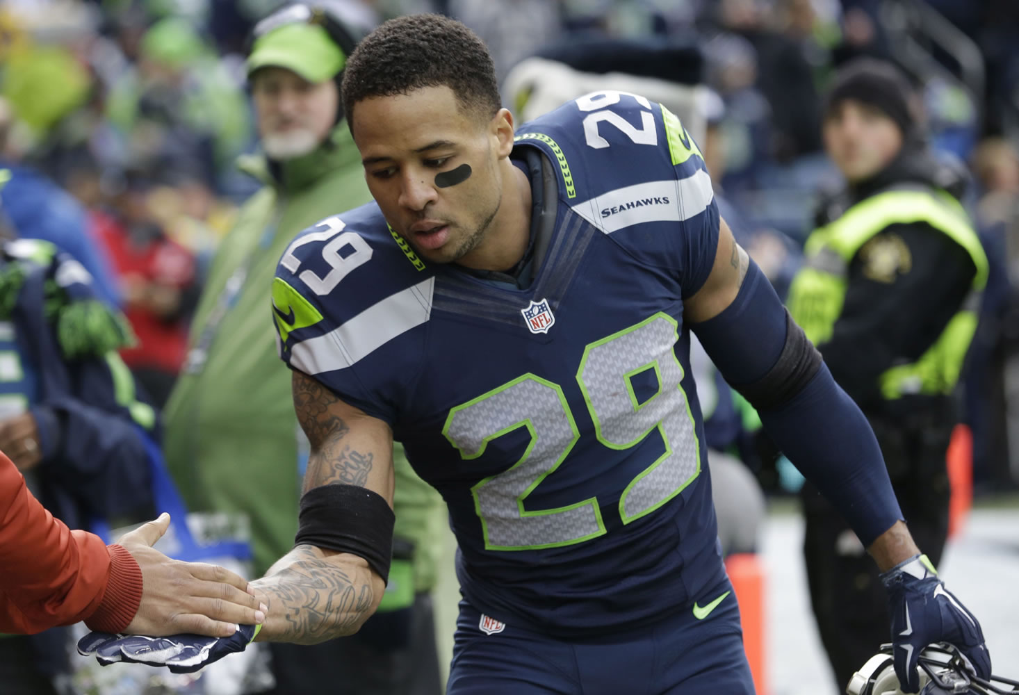 Seattle Seahawks free safety Earl Thomas missed the entire preseason, but won’t be missing the regular season.
