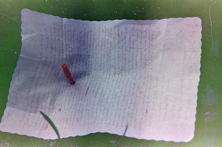 An evidence photo of a letter found in the house of UKurt Cobain in Seattle, where the rock star was found dead on 5 April 1994. Almost 20 years after the death of Nirvana frontman Kurt Cobain, the police are re-examining evidence, but gained no new insights, an investigator on the website of the police in Seattle is quoted as saying.