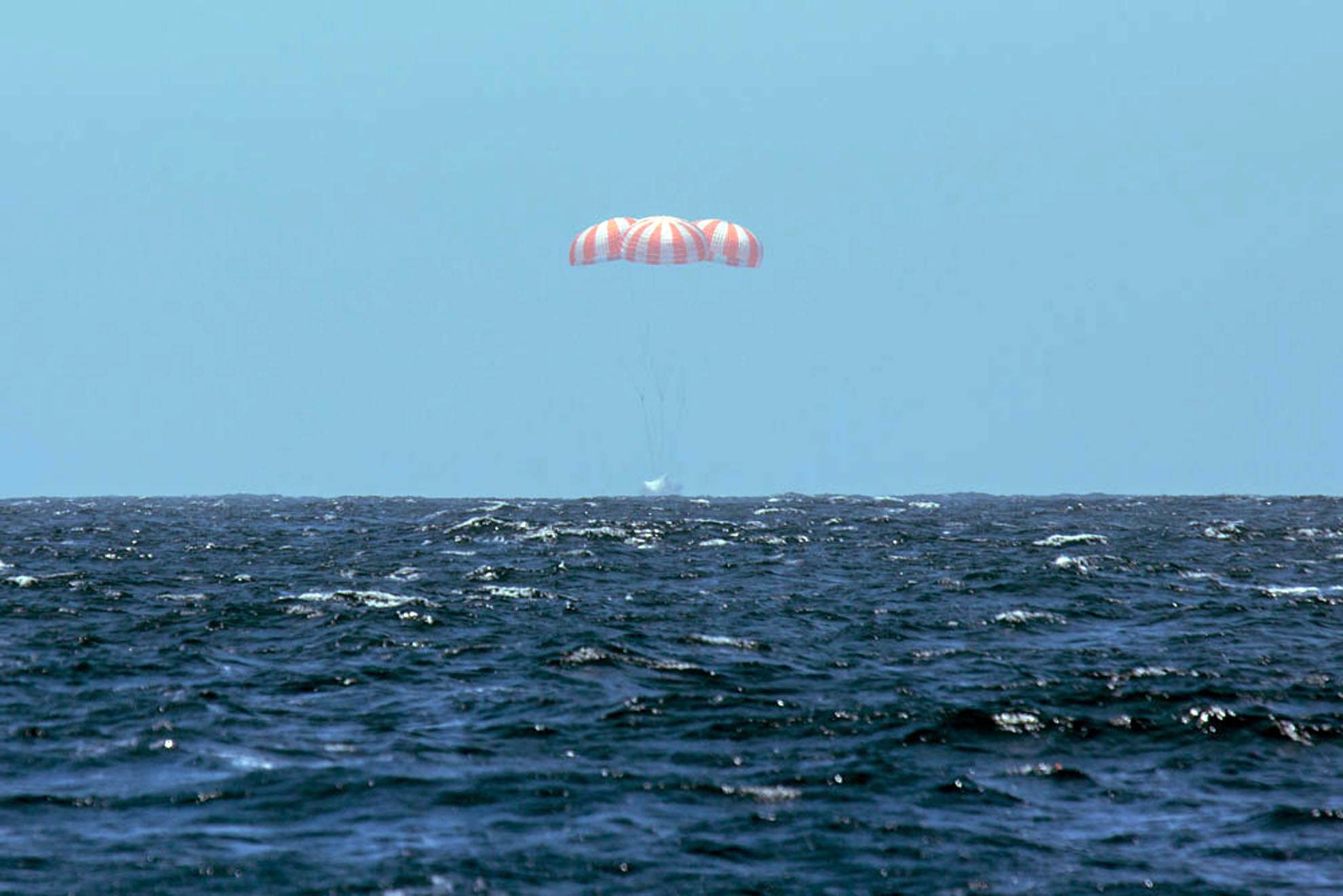SpaceX's Dragon spacecraft splashes down after it successfully completed the CRS 3 mission for NASA, landing safely Sunday in the Pacific Ocean with 3,500 pounds of ISS cargo.