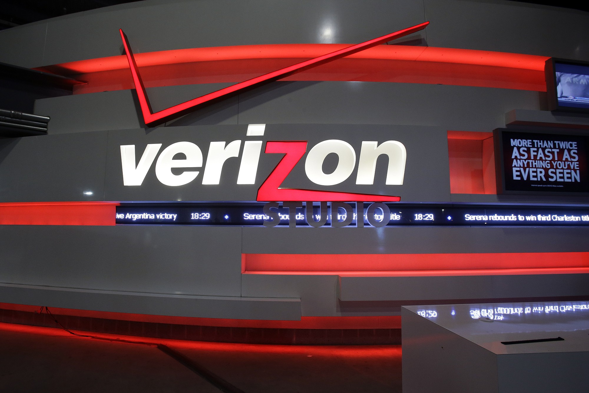 Verizon is giving its customers have more control over the channels they pay for as the cacophony of cord cutting reshapes cable TV. Verizon's FiOS Custom TV, available Sunday, gives customers the option to buy a $55 base package with more than 35 channels plus two additional themed channel packs.