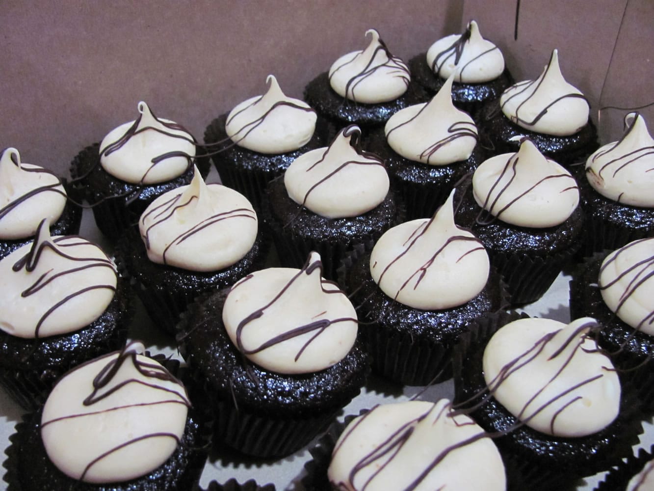 Cupcakes from Cake Happy are available to eat on site or to go.