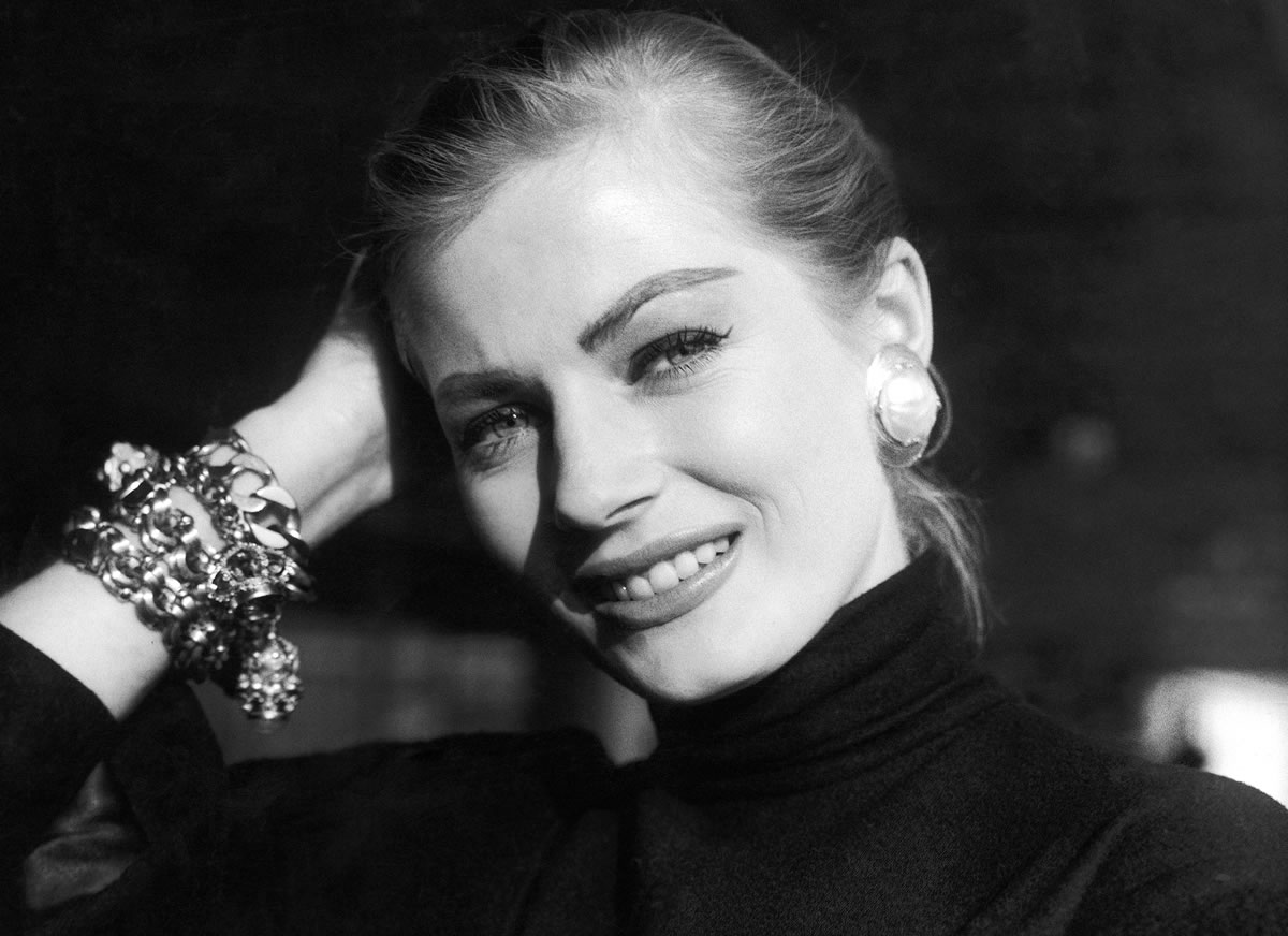 Swedish actress Anita Ekberg arrives at London airport from Stockholm in November 1955 to take part in the film &quot;Zarak.&quot;