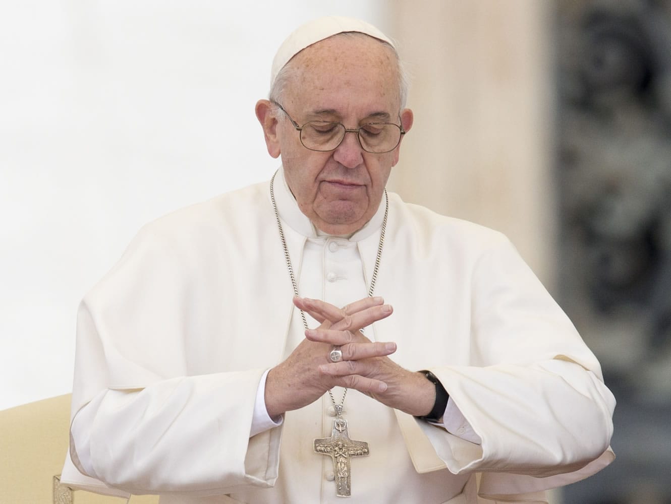 Pope Francis holds his weekly general audience in St. Peter&#039;s Square, at the Vatican on Wednesday. The Vatican is denying a report in an Italian newspaper that Pope Francis has a small, curable brain tumor. The Vatican spokesman, the Rev.