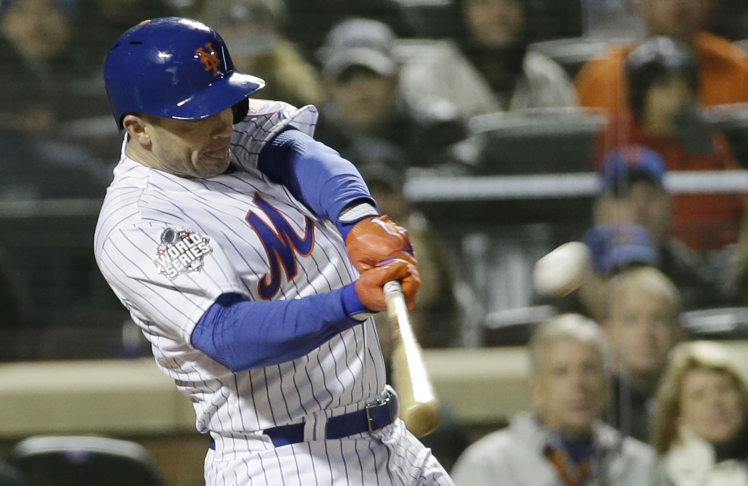 New York Mets&#039; David Wright hits a two-run home run during the first inning of Game 3 of the Major League Baseball World Series against the Kansas City Royals Friday, Oct. 30, 2015, in New York. (AP Photo/David J.