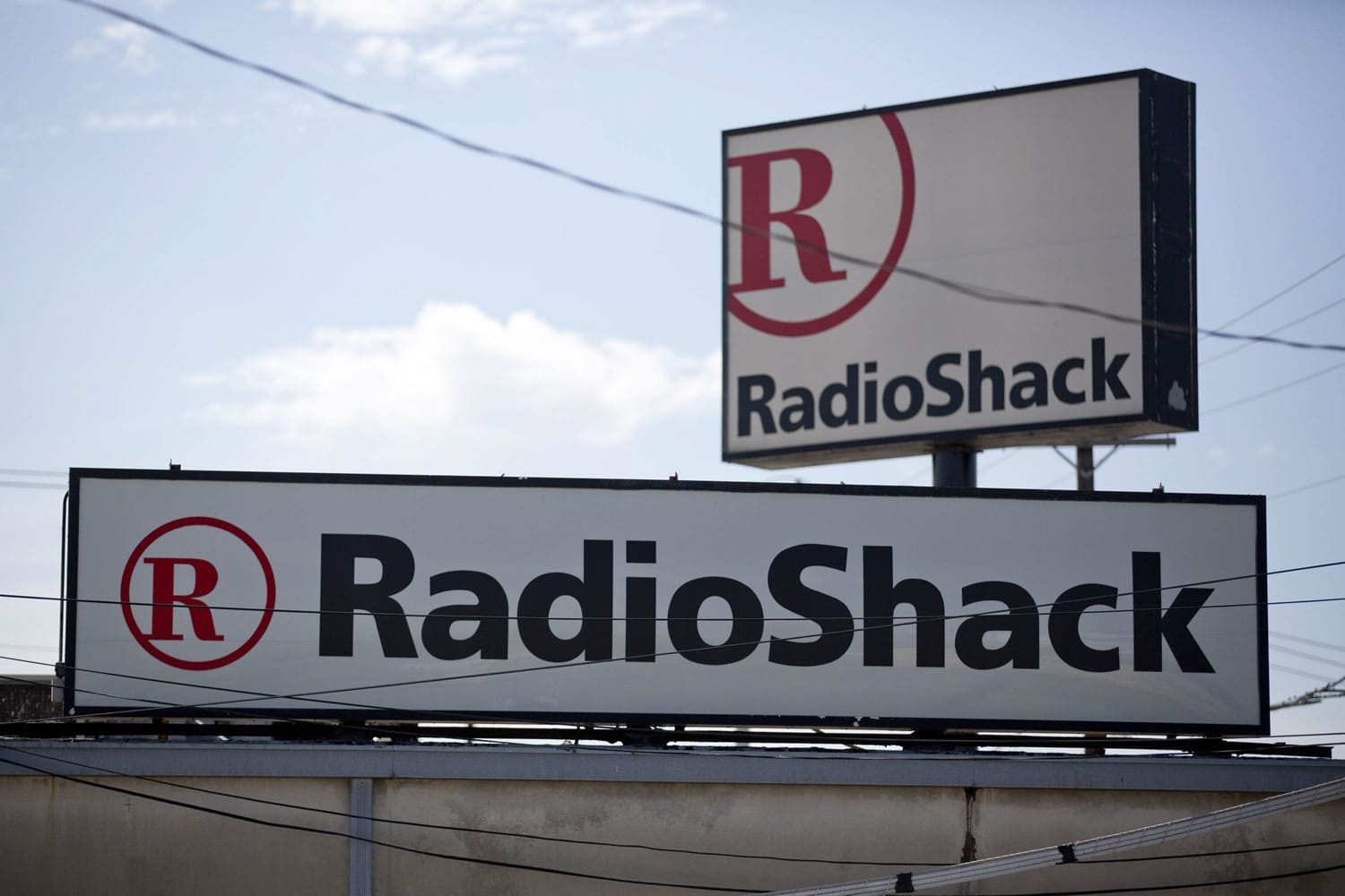 RadioShack, Staples and Aeropostale are among major retailers that have announced store closures in recent weeks.