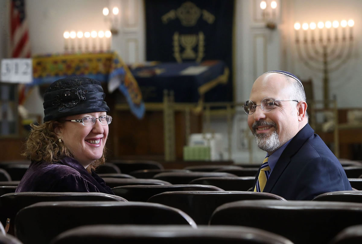 Rabbi Hyim Shafner, right, and wife Sara Winkelman in January at Bais Abraham Congregation in University City, Mo.