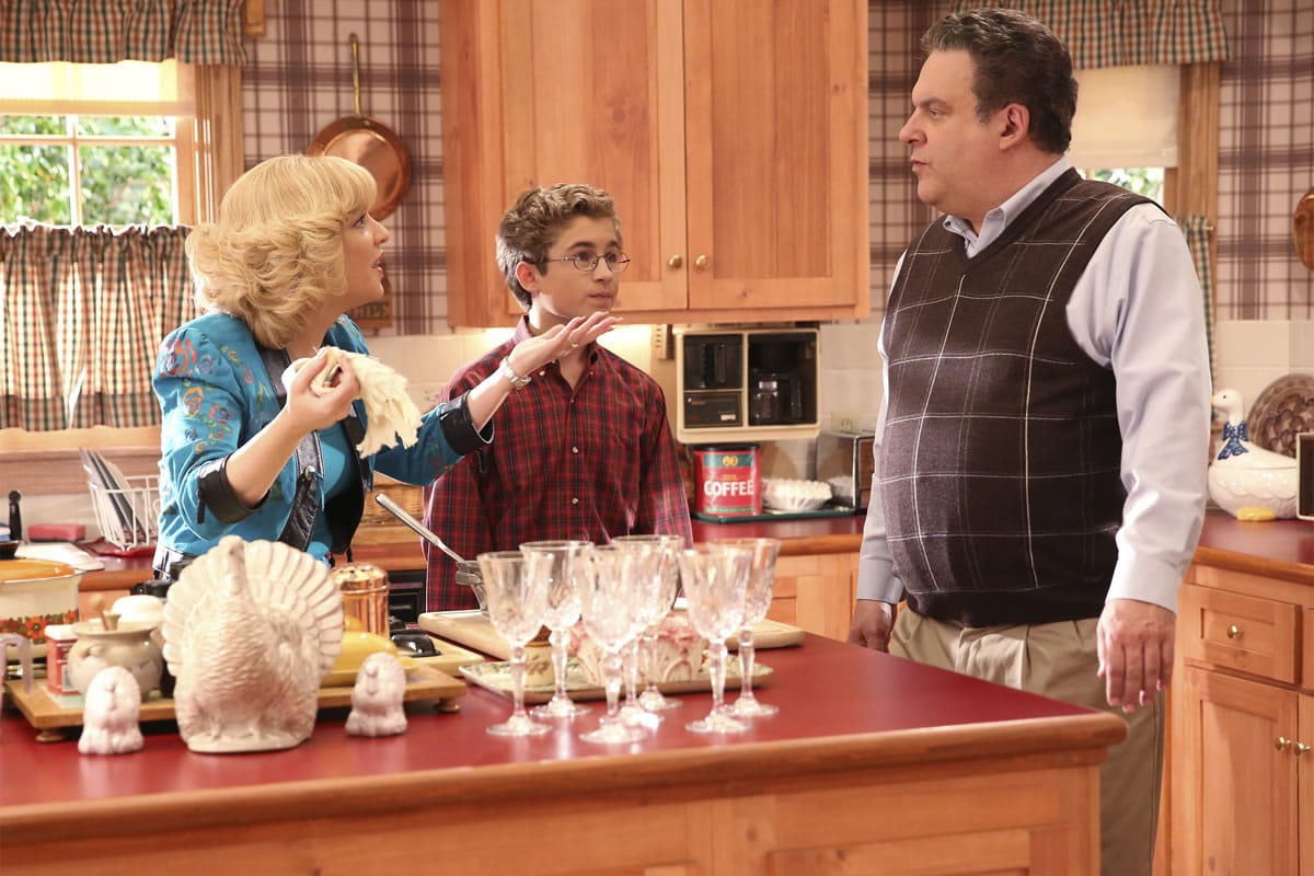 Wendi McLendon-Covey, from left, Sean Giambrone and Jeff Garlin in &quot;The Goldbergs.&quot; (Adam Taylor/ABC)