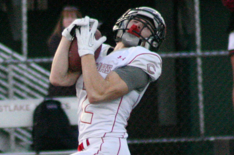 Zach Eagle catches a touchdown pass in the state quarterfinals.
