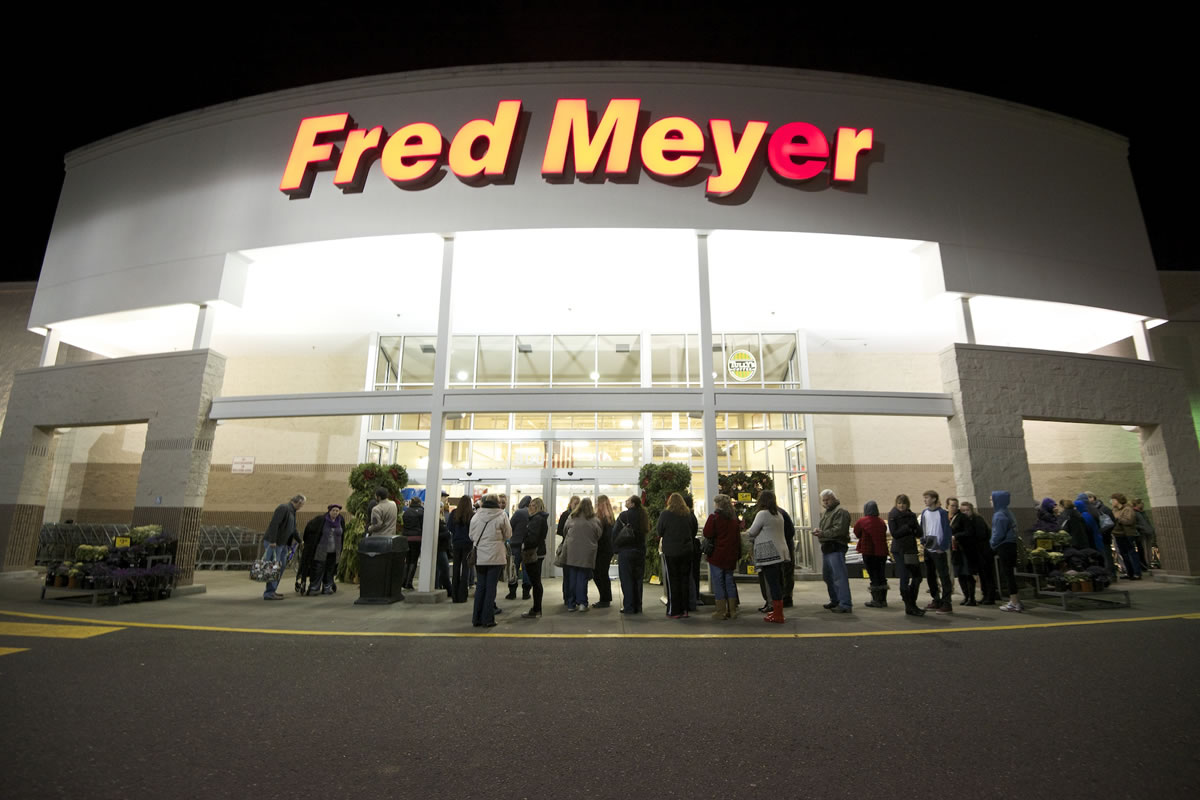Shoppers line up outside Salmon Creek Fred Meyer just before the doors opened at 5 a.m. on Black Friday in Vancouver.