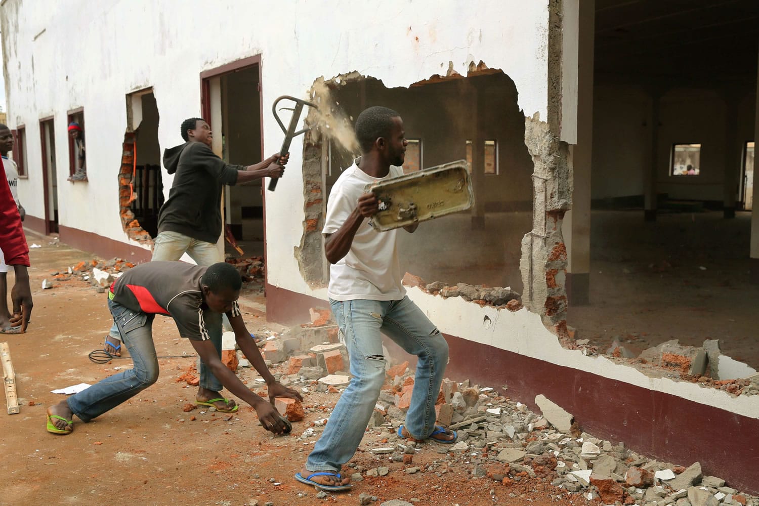 A Christian mob attacks a mosque Tuesday in Bangui, Central African Republic.