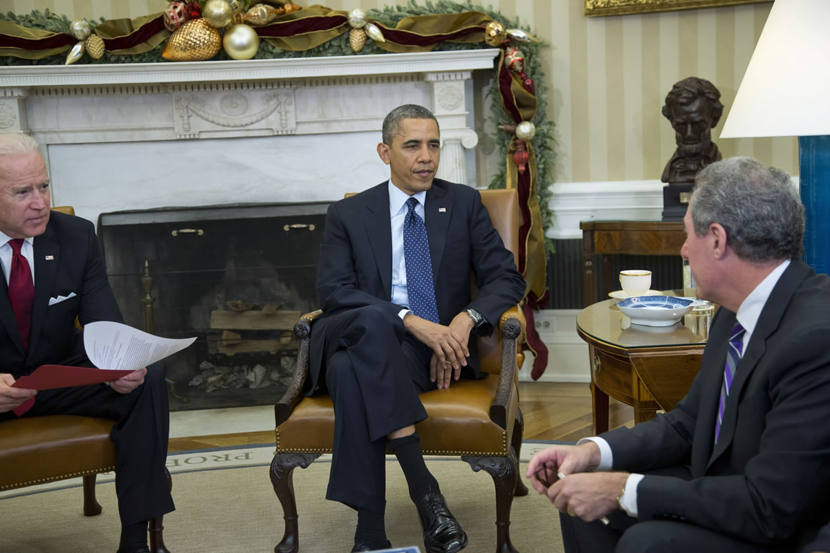 President Barack Obama and Vice President Joe Biden meet with U.S.