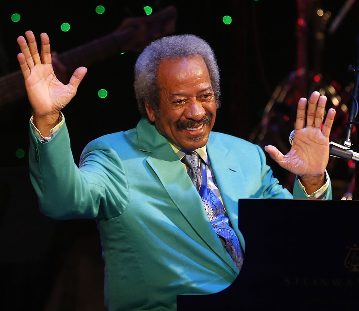 Allen Toussaint thanks the audience after a benefit concert in his honor on April 30, 2013, in New Orleans.