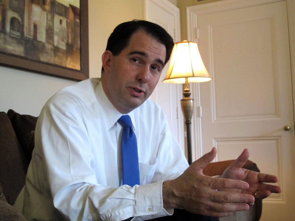 Wisconsin Gov. Scott Walker is trying to climb into the 2016 conversation.