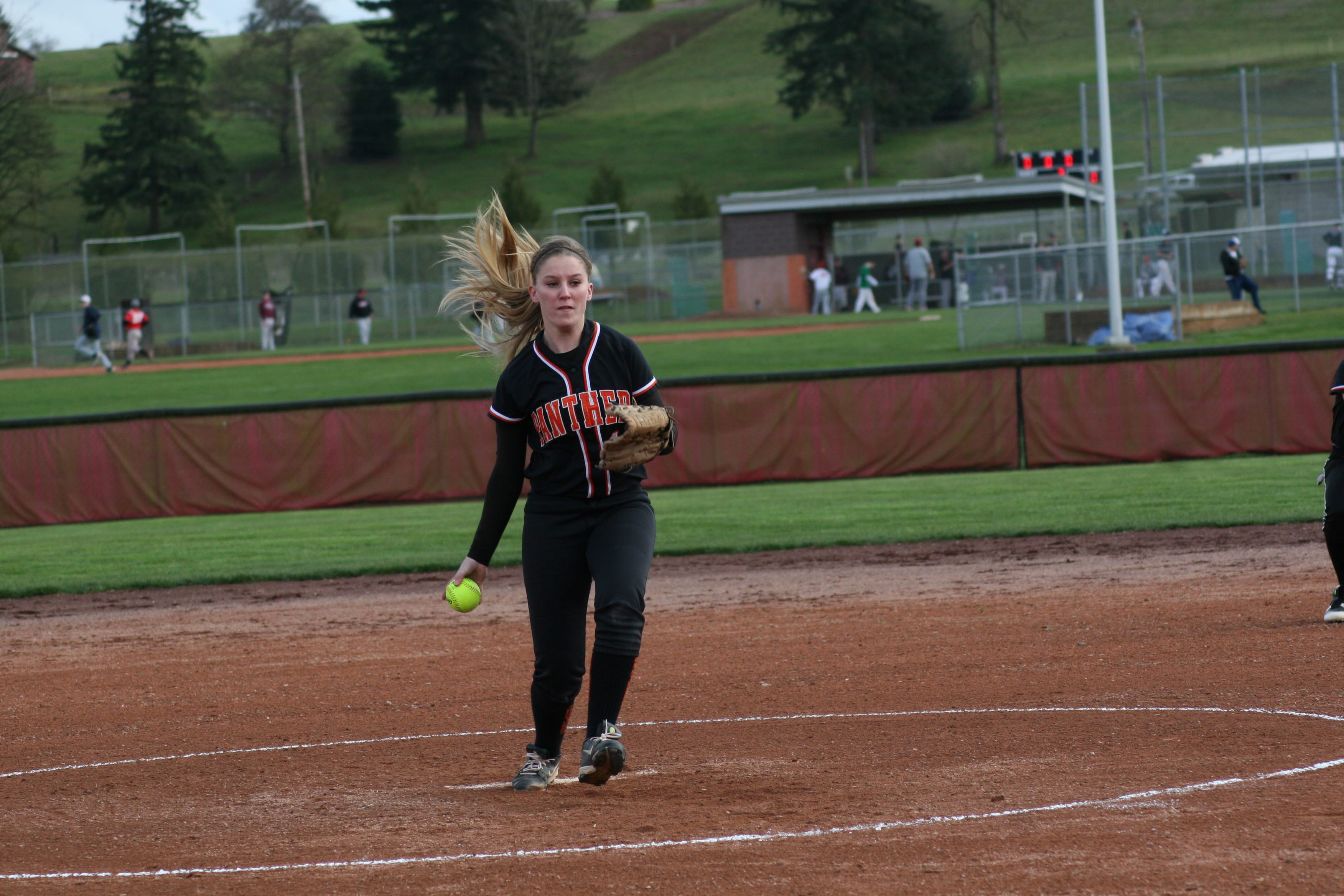 Courtney Shelley pitched seven shut out innings for Washougal and earned the victory after Becca Bennett knocked in the winning run in the bottom of the seventh inning.