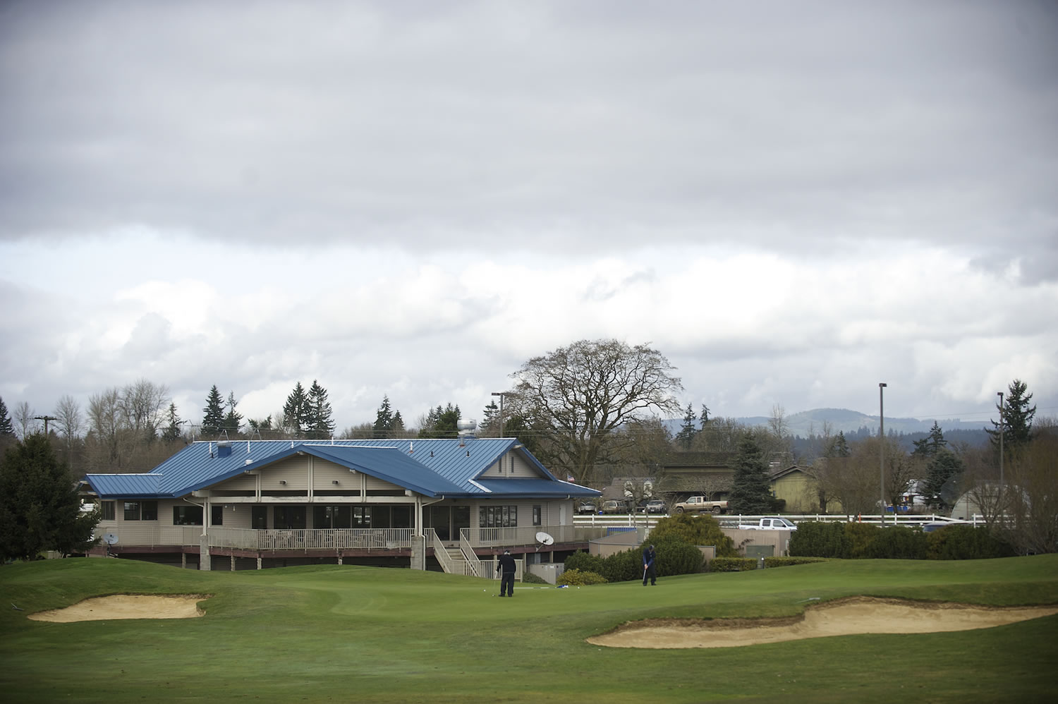 18th hole at Tri-Mountain Golf Course