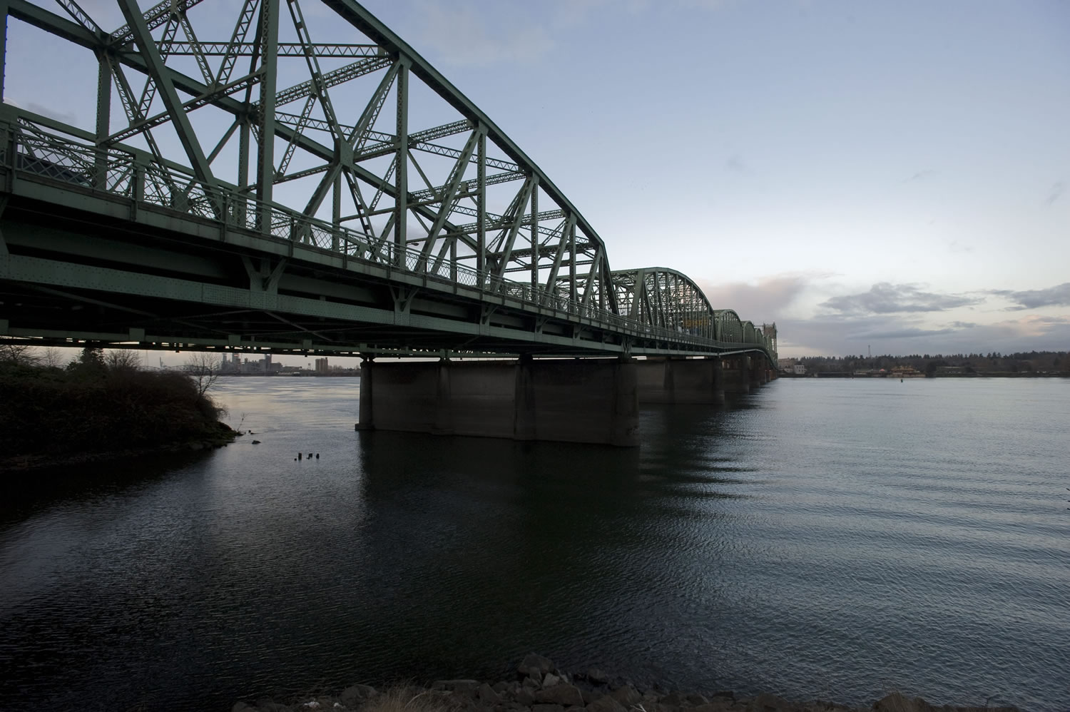 The Interstate 5 bridge from the Oregon side looking northwest toward Washington.