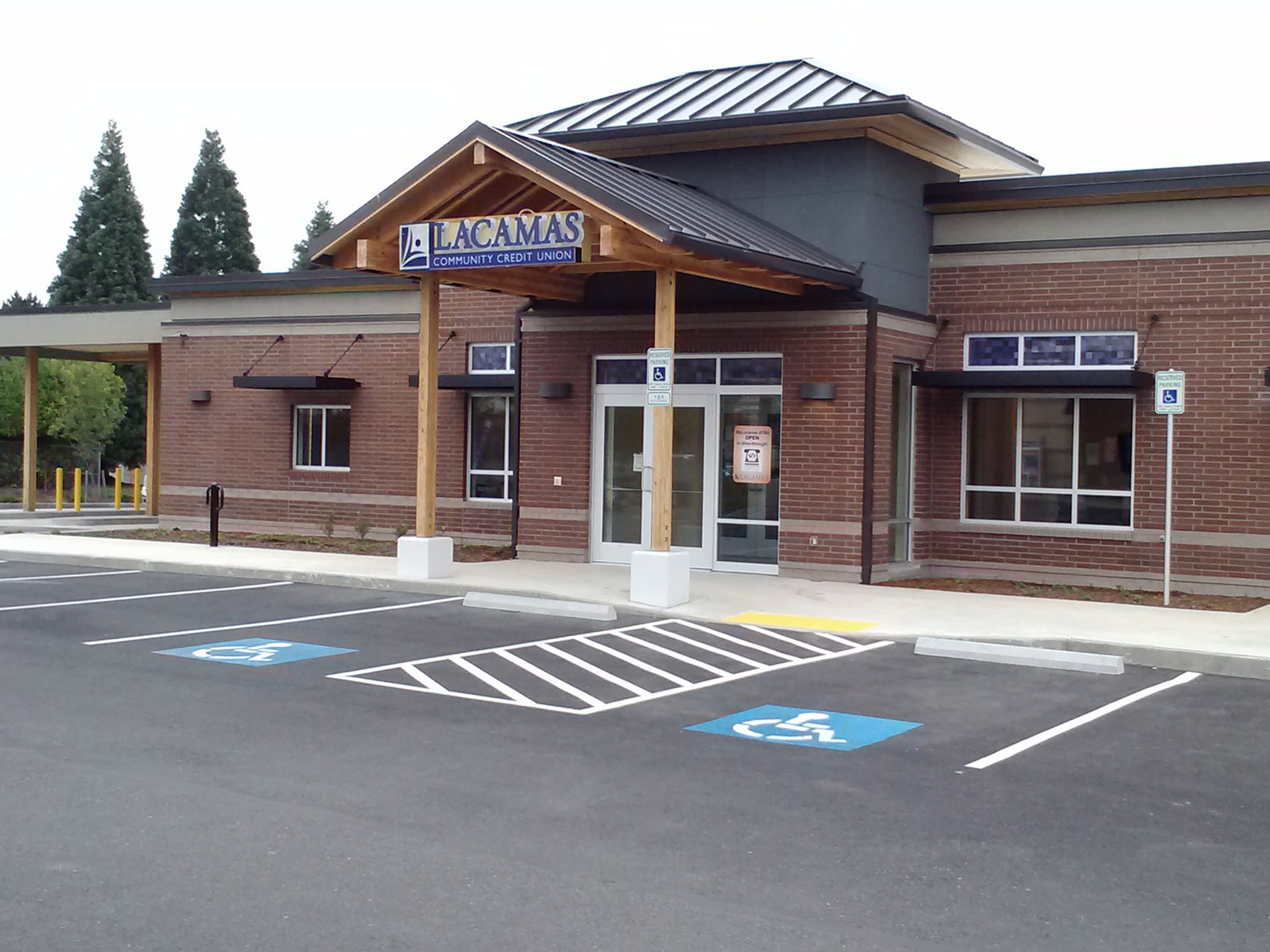 Lacamas Community Credit Union recently opened its newest branch, located at 6725 N.E. 42nd St., in Vancouver.