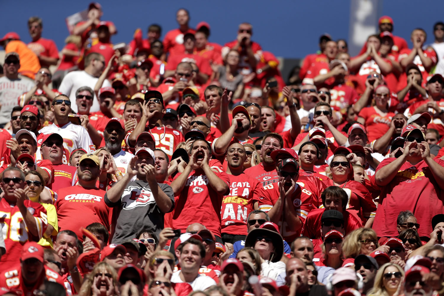Kansas City Chiefs fans cheer during the second half of an NFL football game against the New York Giants  at Arrowhead Stadium in Kansas City, Mo., Sunday, Sept. 29, 2013.